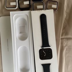 Apple Watch Series 5 44mm Model A2093 North America