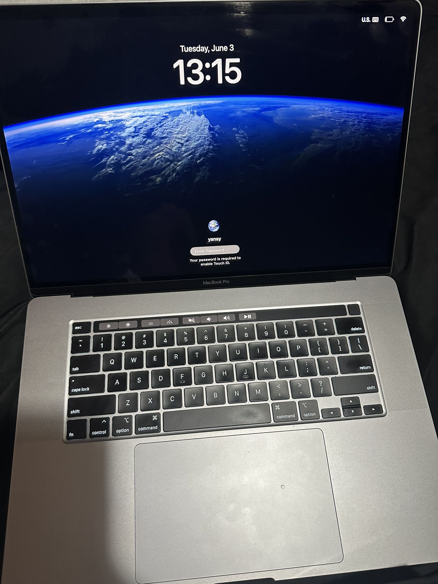 MAC BOOK PRO