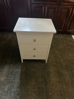NEW YIGOBUY 3 Drawer Nightstand White Side Table 19" Bedroom Night Stands