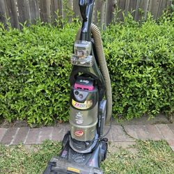 BISSELL PET HAIR ERASER VACUUM CLEANER WORKS GREAT $35