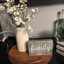 Tray and flower, vase arrangement