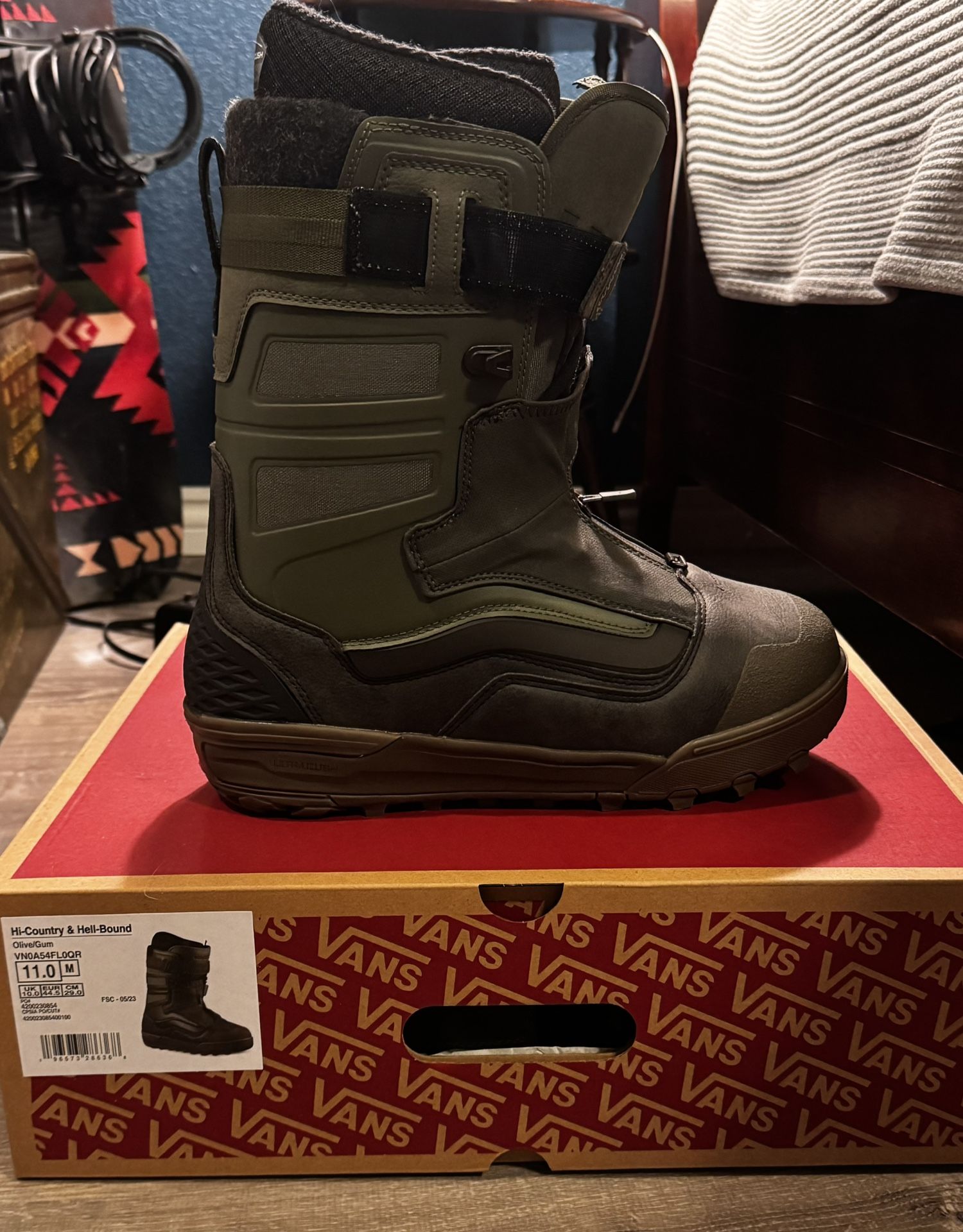Men’s Vans High-Country & He’ll Bound Snowboard Boots