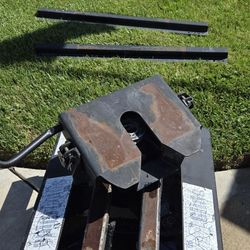 5th Wheel Slider Hitch Performance SuperGlide Super Glide Model #4400 18,000 lbs max trailer weight rated.

5th Wheel