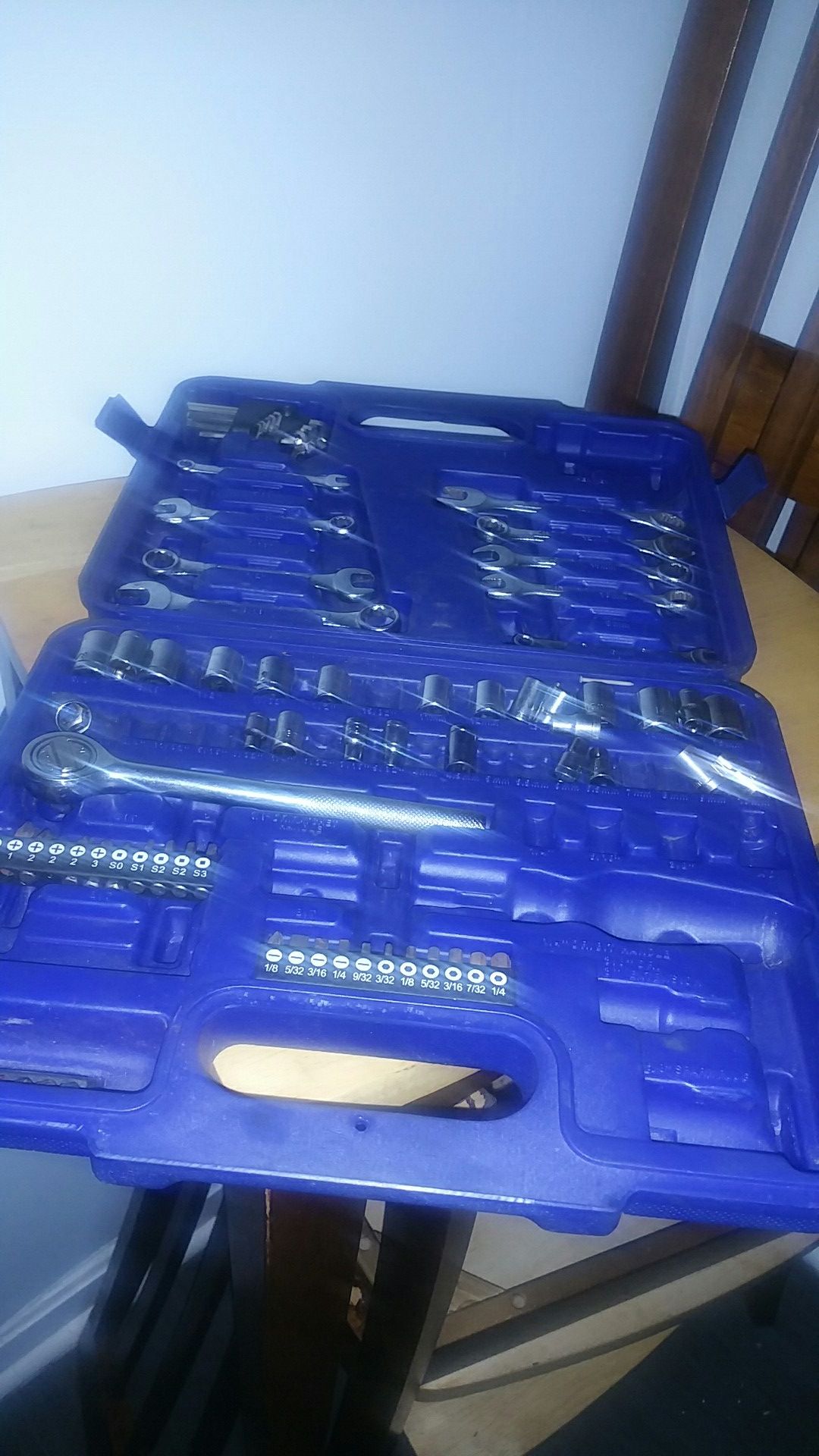 Wrench and ratchet set