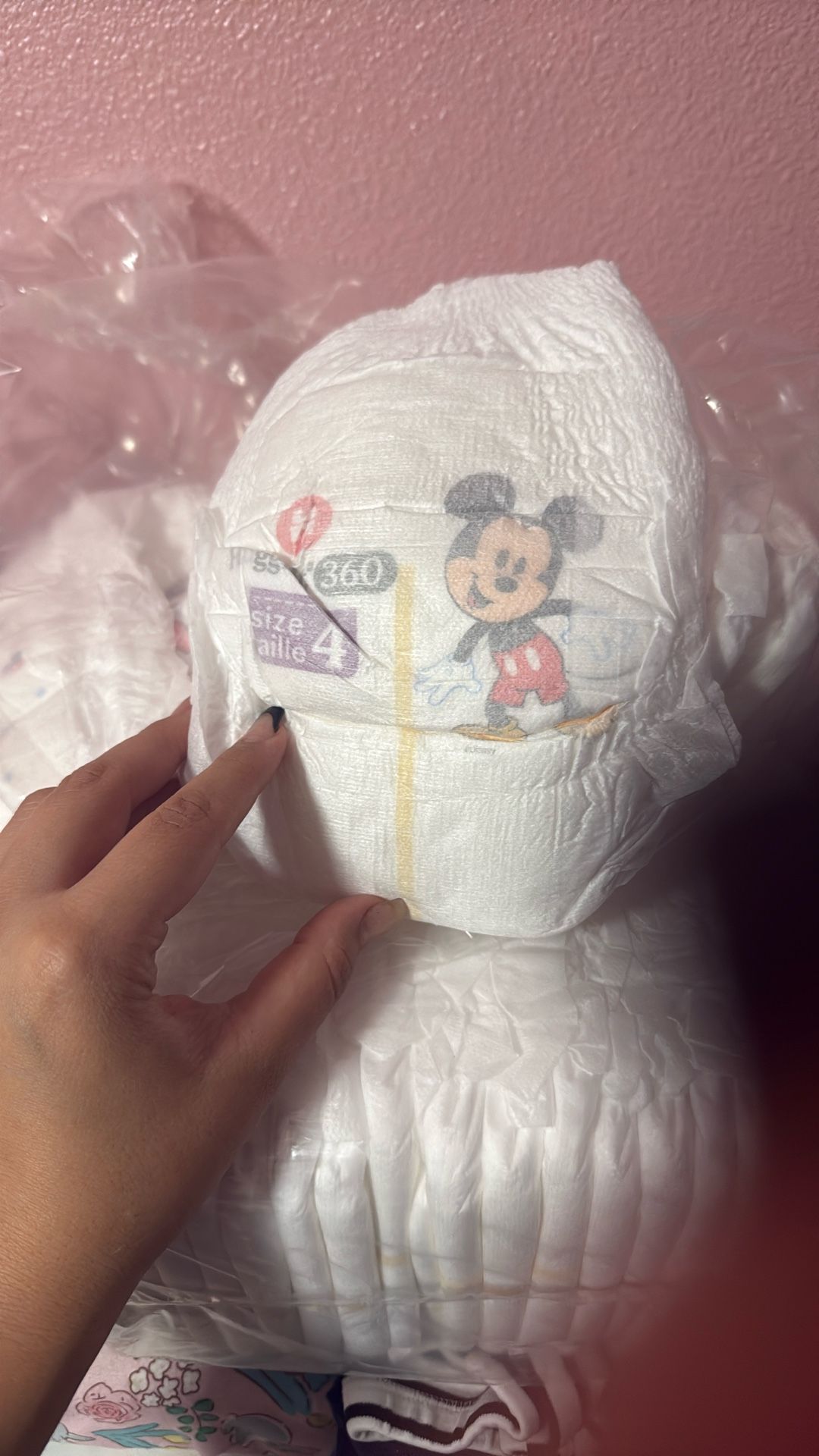 Size 4 Huggies 360 Diapers