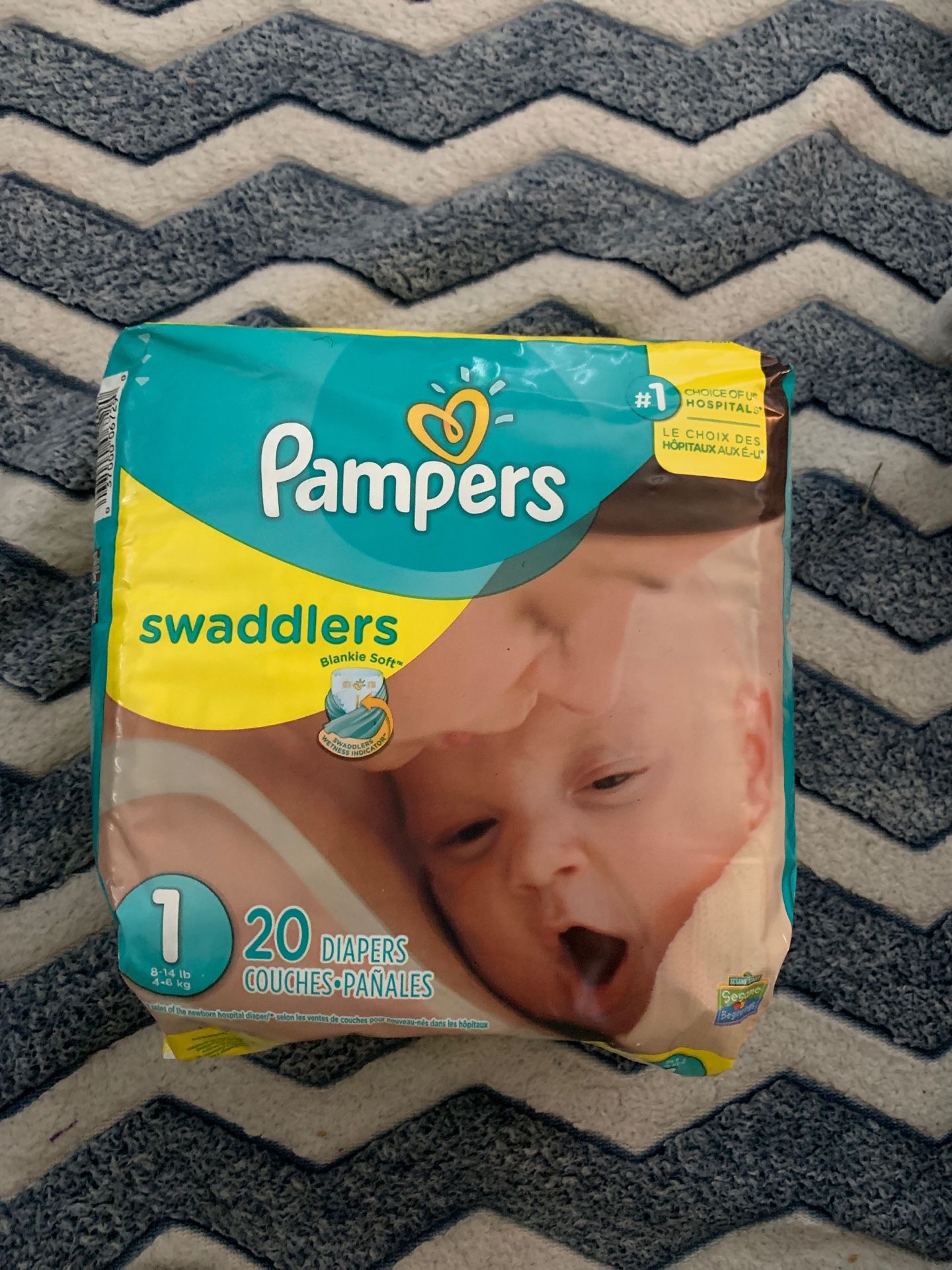 Pampers swaddles size 1
