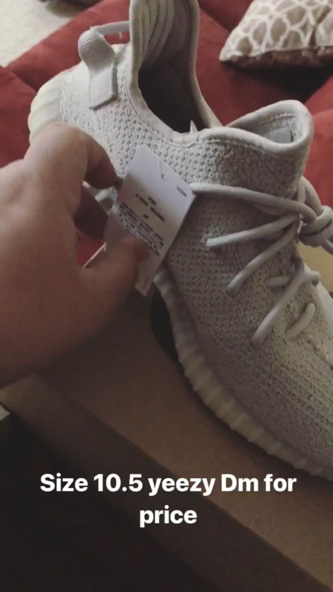 YEEZYS SIZE 10.5