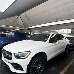MERCEDES BENZ GLC300