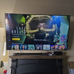 90 In LG TV With Mount