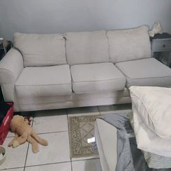 moving out of state multiple house hold decor and furniture 