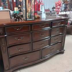 Dressers / Cajoneras