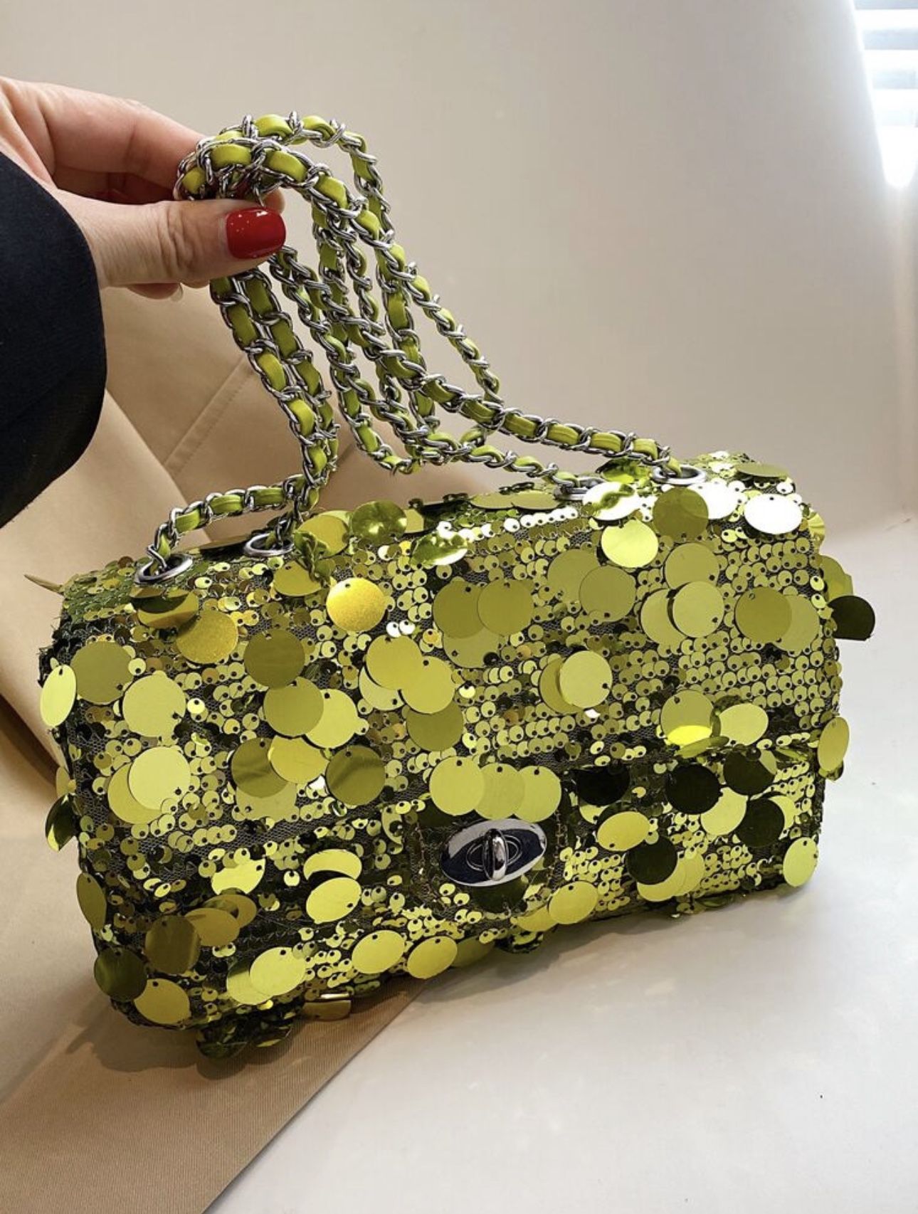 Adjustable shoulder bag with chain with glitter strip decoration single shoulder