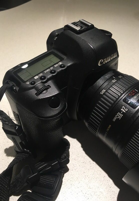 Canon 5D Mark II body only. Excl condition