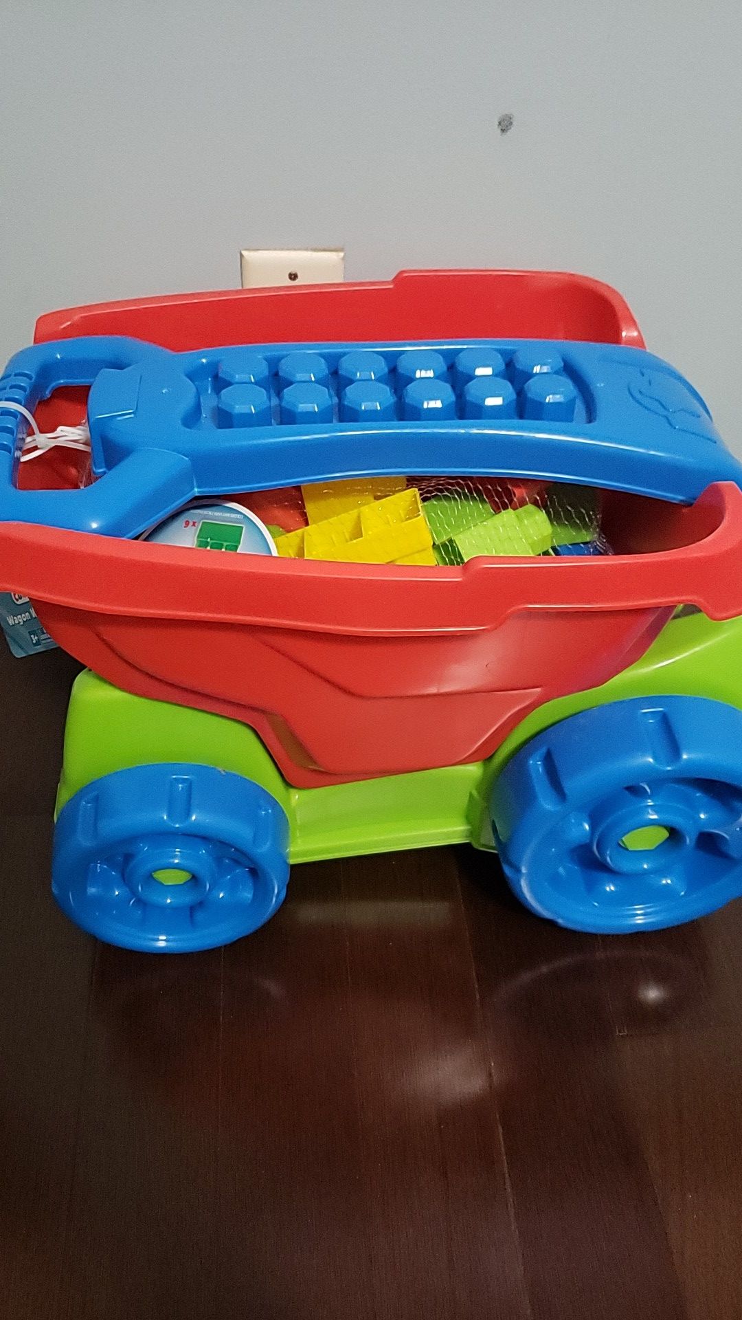 Kid connection blocks with wagon