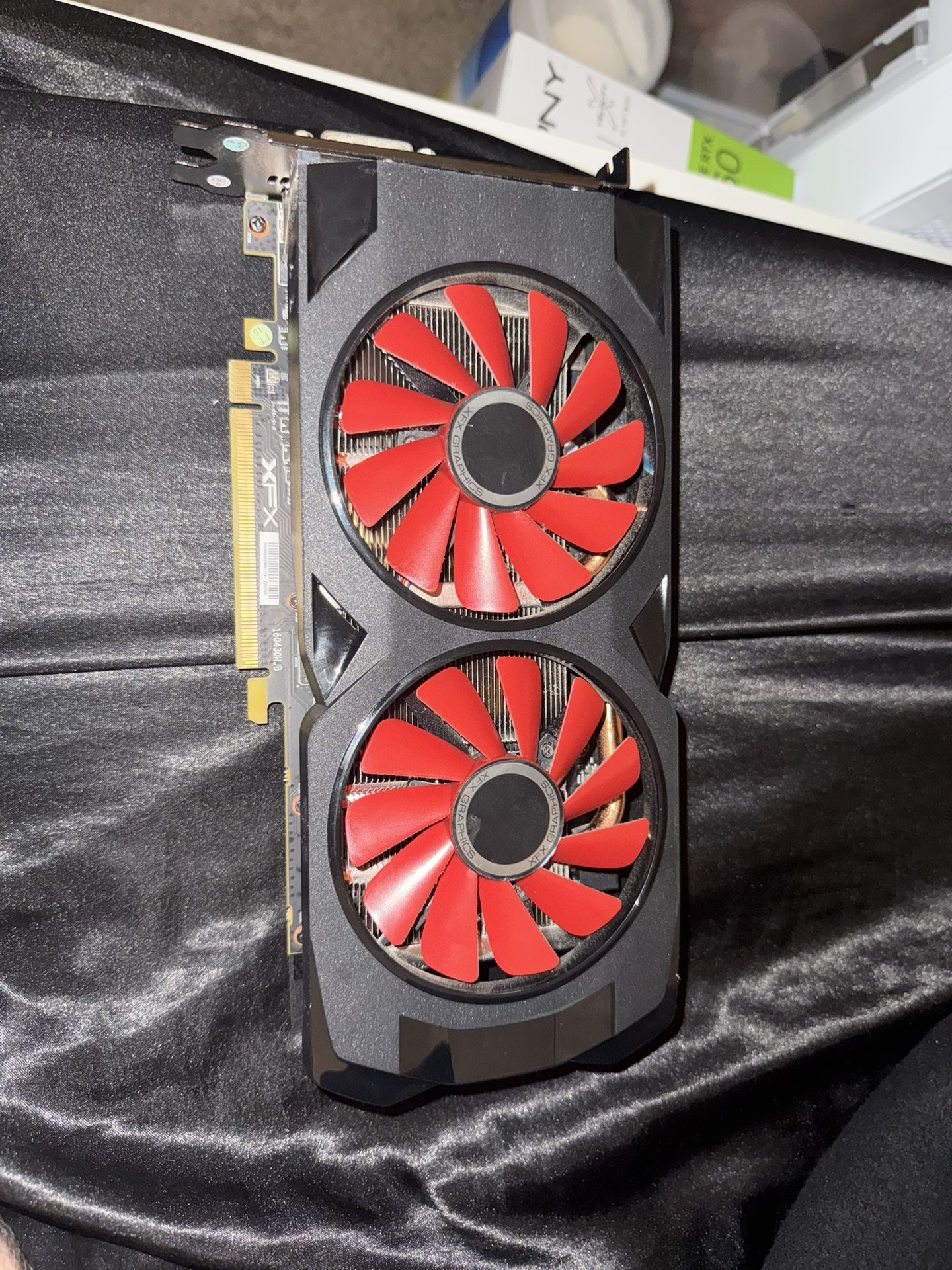 RX 570 4GB GPU AMD