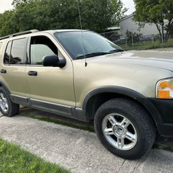 2003 Ford Explorer