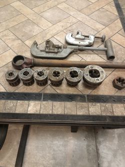 Ridged Pipe Threader