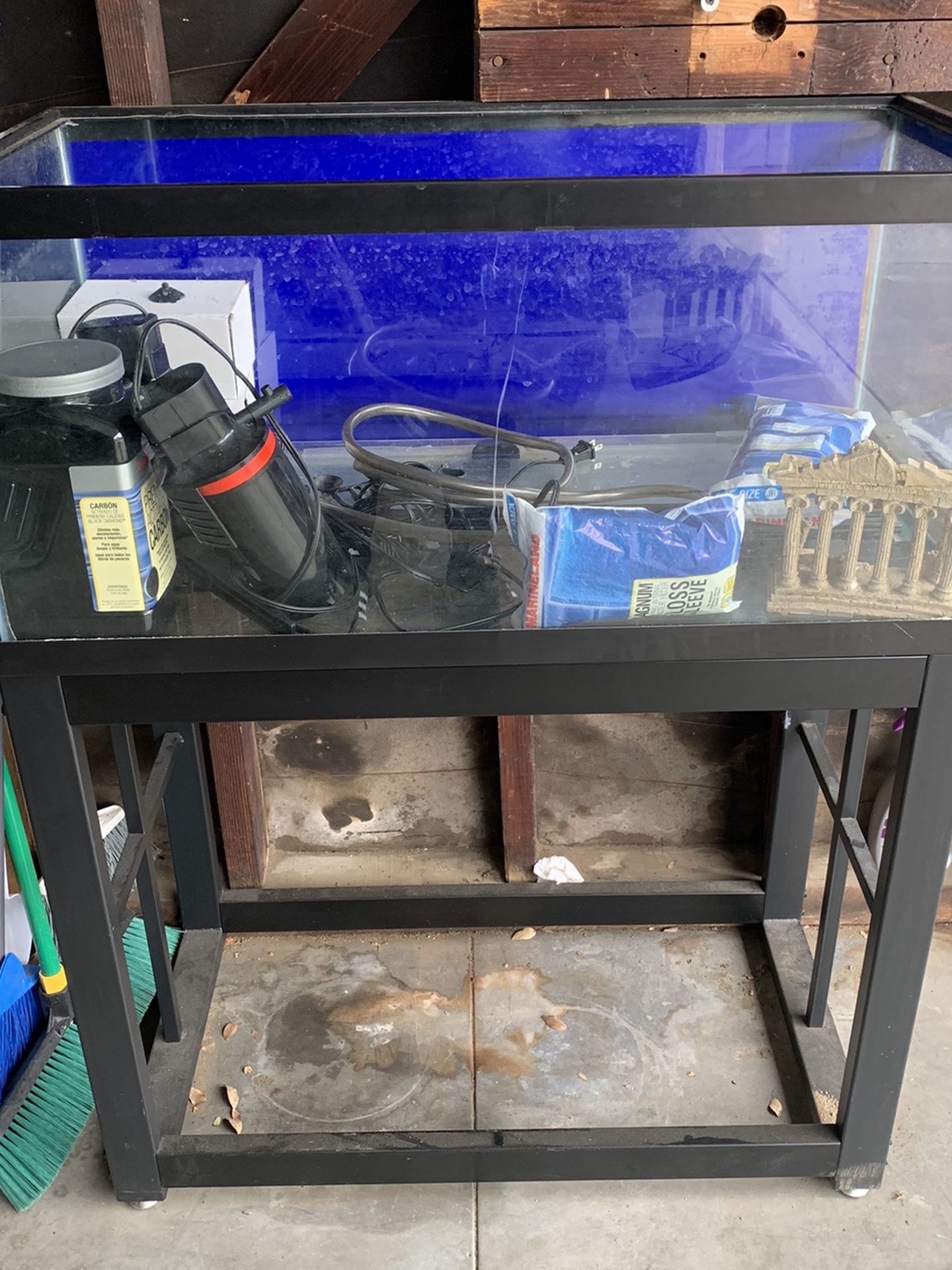 40 Gallon Aquarium Tank And Stand