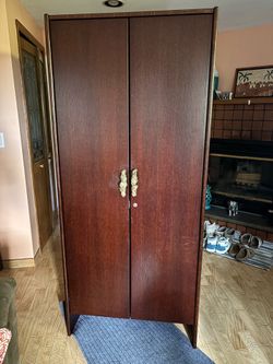 Cabinet with shelves