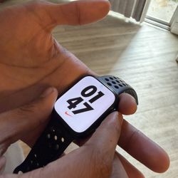 apple watch series 7 45mm  aluminum 