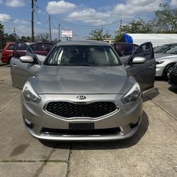 2014 Kia Cadenza 