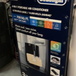 Delonghi 4- In-1 Portable Air Conditioner With HEATING System 14000 BTU