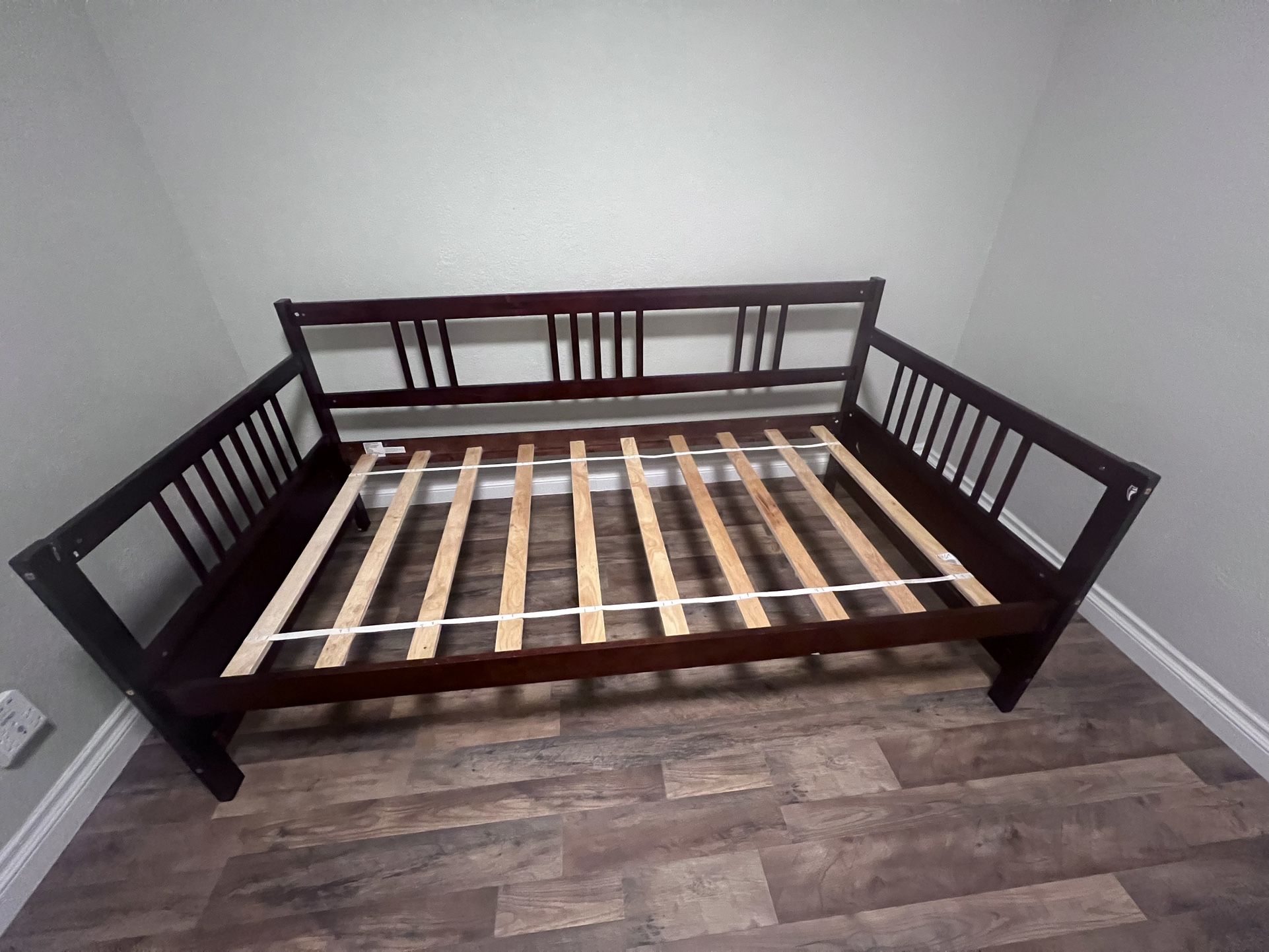 Day Bed Frame For Sale