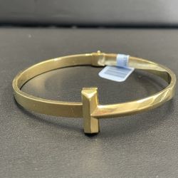 14kt Hollow Bangle 