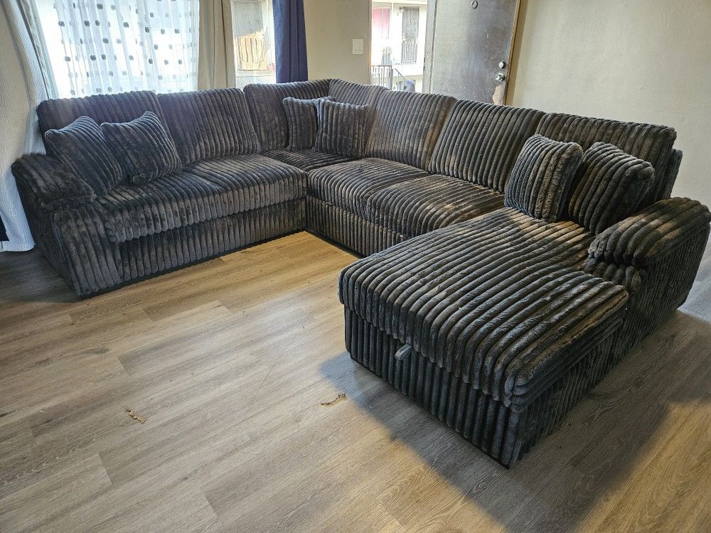 Brand New Sectional Pull Out Bed With Storage Chaise & Pull Out Bed $1499
