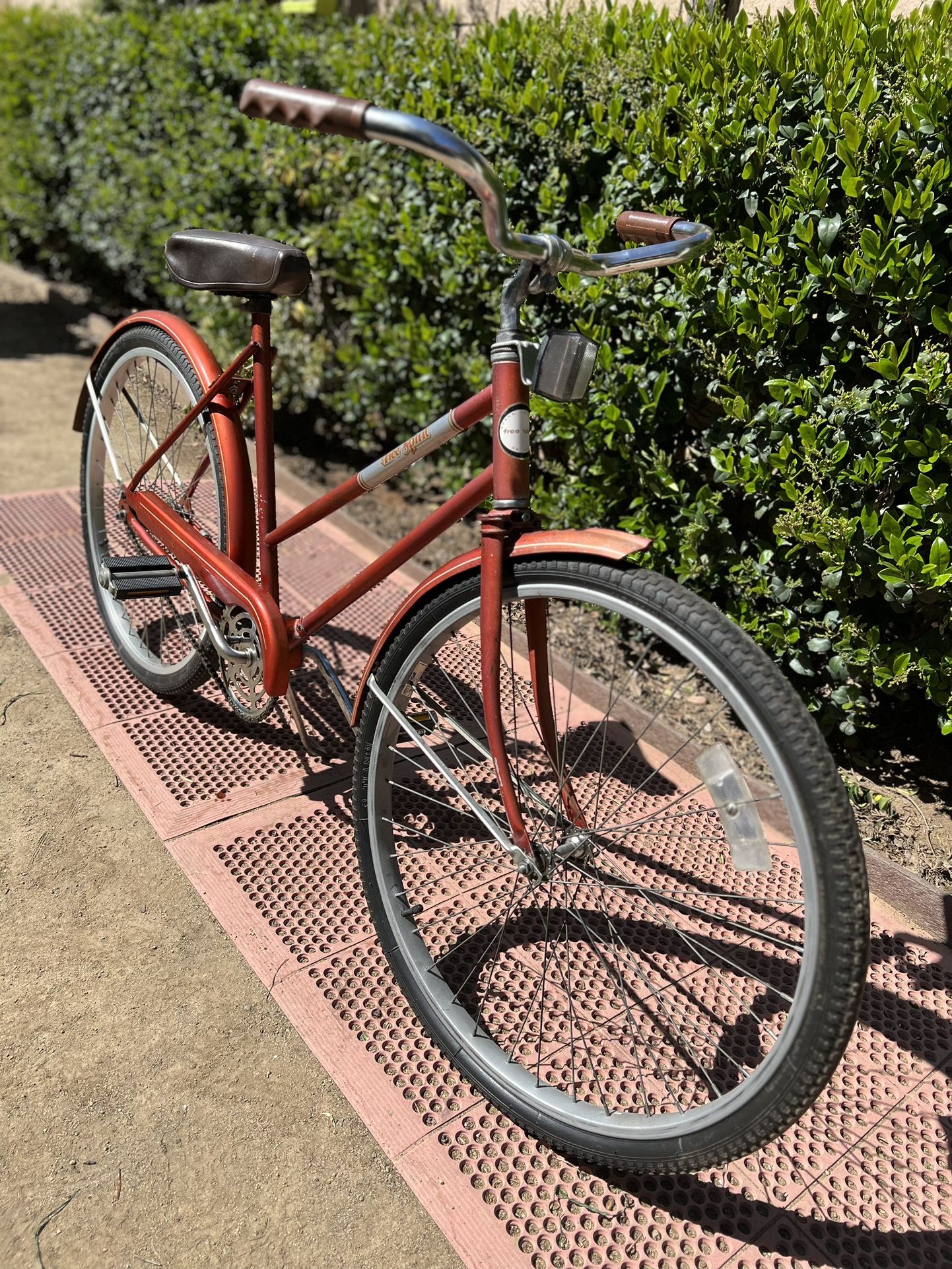 Free spirit cruiser best sale bike