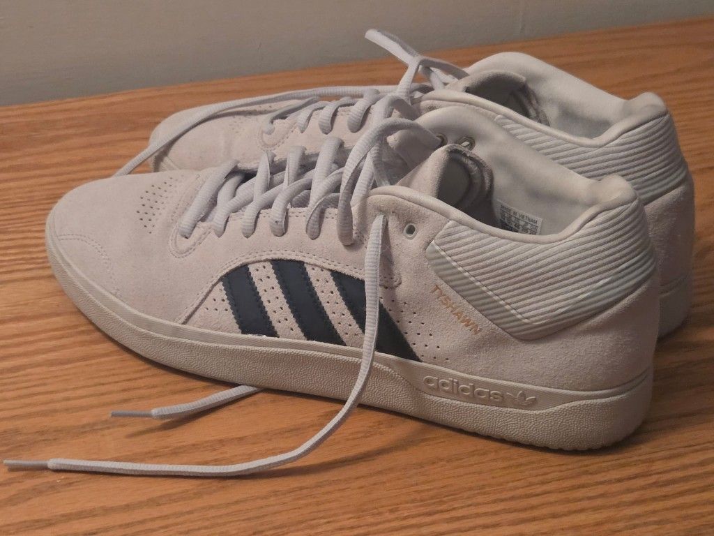 Adidas Tyshawn Mid Grey & Navy Suede Skate Shoes Mens Size 13