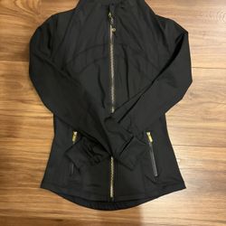 Lululemon black jacket 