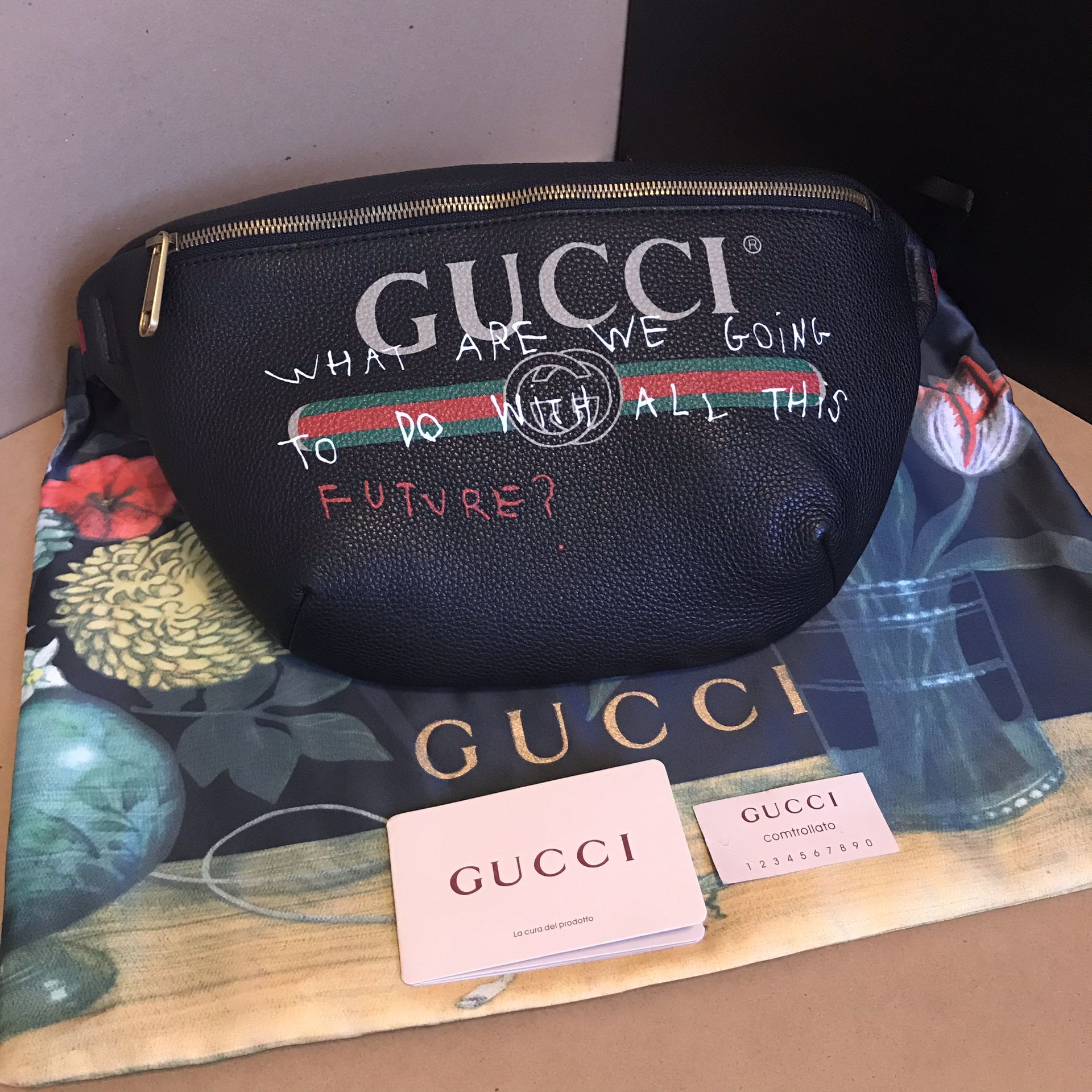 Gucci future purse clearance