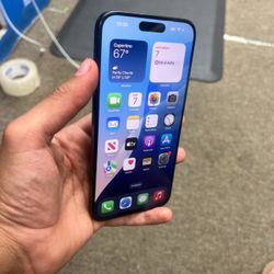 Apple iPhone 15 pro max unlocked 256 GB