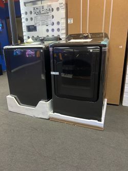 Brand New Samsung Top Load Washer and Gas Dryer!