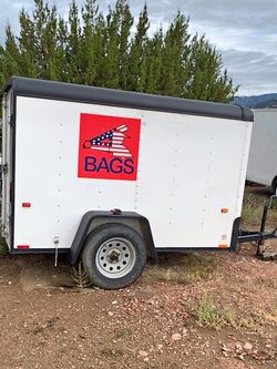 2006 Wells Cargo 5’x8’ Enclosed Trailer