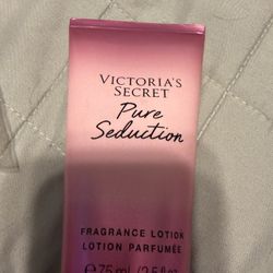 Victoria Secret Perfume/ Pure Seduction
