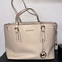 Michael Kors Leather Tote purse