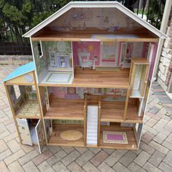 Kidcraft Dollhouse