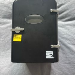 Mini Fridge (no Cable)