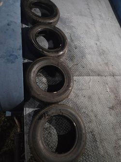 Set of tires in great condition P155/80R13