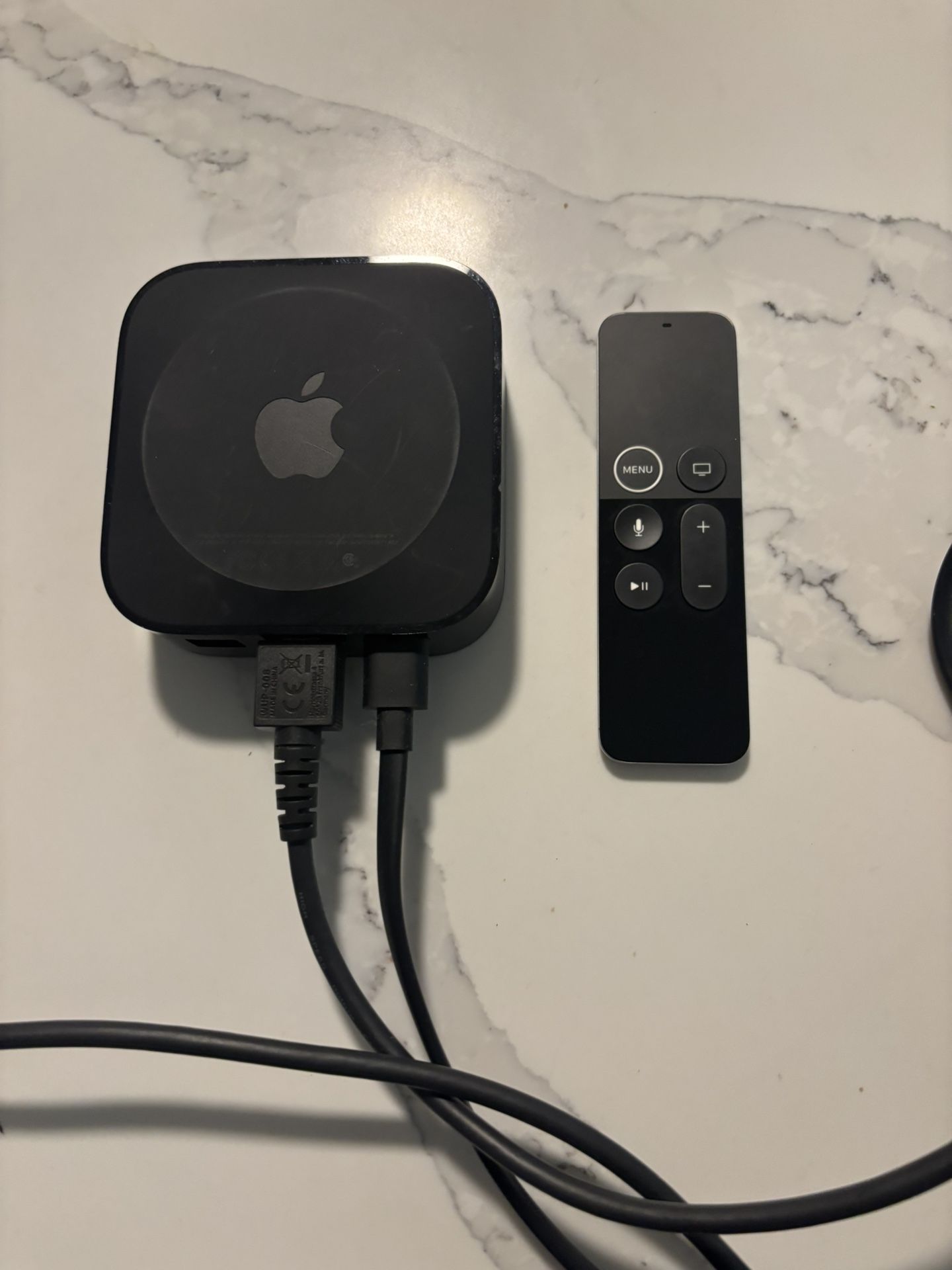 Apple TV - Almost New. Great Condition
