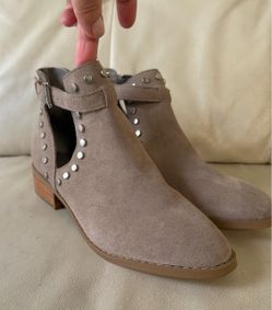 Carlos by Carlos Santana Women's Blake Ankle Boot in a tan or sand suede finish, size 8