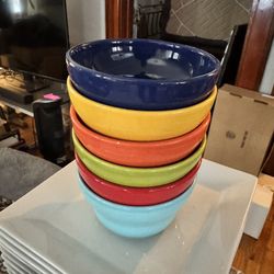 Crate and Barrel Set Of 6 Cereal/Soup Bowls