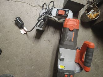 10-in Diamondback tile saw