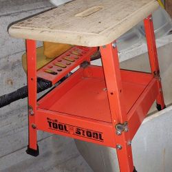 [Retired Contractor] Hirsh TOOL STOOL Tote/Seat/Step