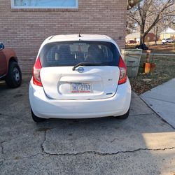  Nissan  Versa 2016