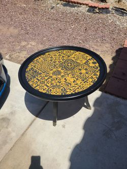 Old table for sale 21 " tall and 30" in diameter.