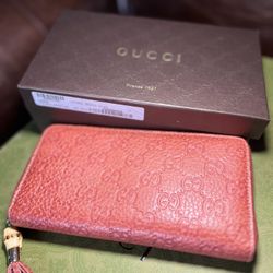 Gucci Long Zipper Leather Wallet 