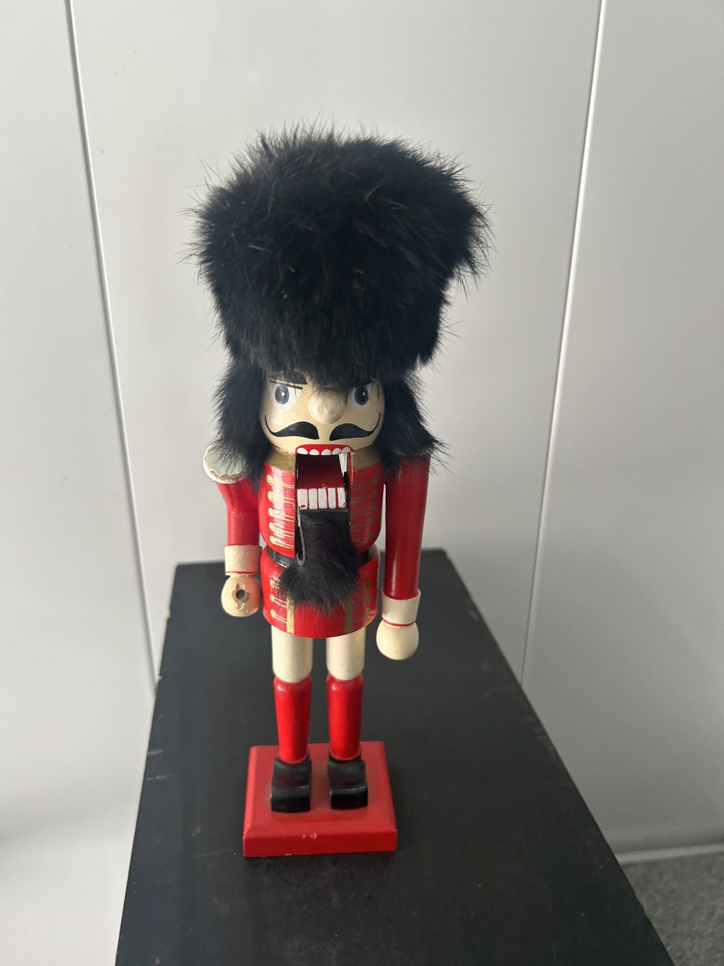 10in Tall Nutcracker Soldier No Weapon In Hand